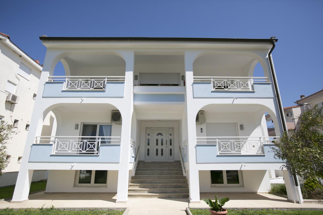 Susanna Apartments เกราโมตี ภายนอก รูปภาพ